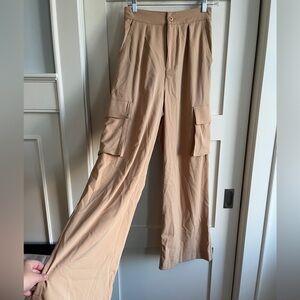 Breathable LunaWear Lightweight Cargo Pants Size Small